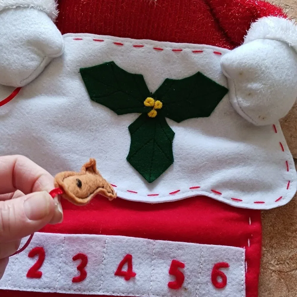 Vintage Christmas‎ Stocking Santa Advent Calendar Mistletoe Fish